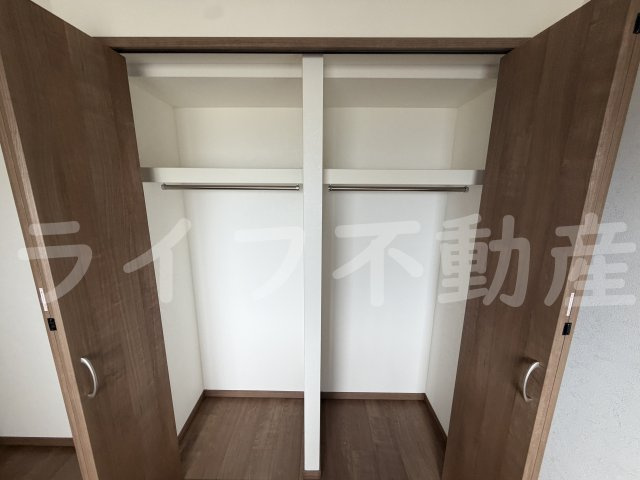 エスリード東花園の収納