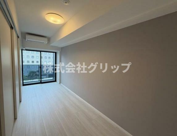 横浜市中区長者町４丁目の賃貸マンションの居間・リビング