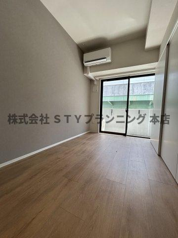 仲介手数料０円！GranVia浄心の居間・リビング