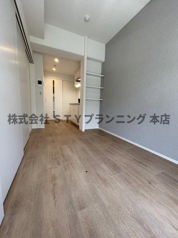 仲介手数料０円！GranVia浄心の居間・リビング