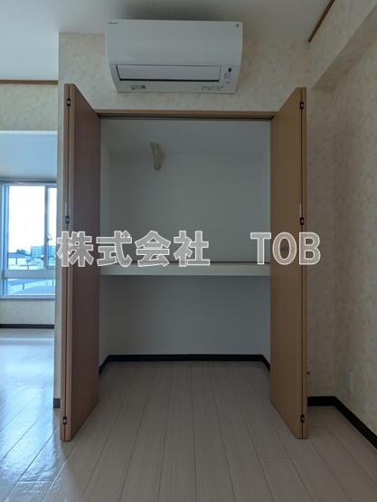 【収納】 | 上北沢グリーンコーポ | 洋室6帖　収納※クリーニング完了前※