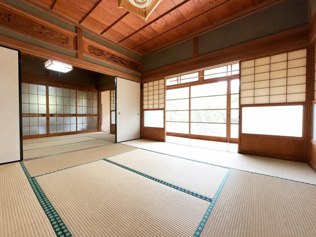 我孫子市布佐　大型物置付き中古戸建の和室|※画像の一部はAIを用いて加工・編集しています。実際の状況と異なる場合がありますので、ご了承下さい。