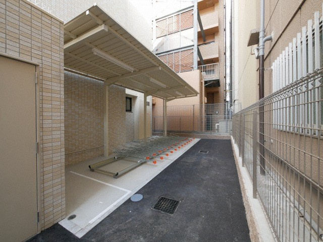 大阪市城東区新喜多１丁目の賃貸マンションの駐車場