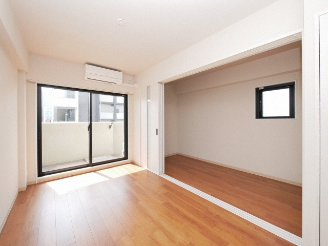 大阪市城東区新喜多１丁目の賃貸マンションの居間・リビング