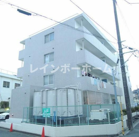 アーネスト・ハイライズのその他