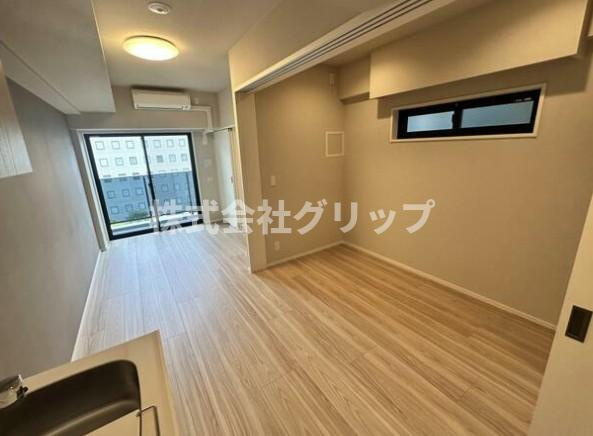 横浜市中区長者町４丁目の賃貸マンションの居間・リビング