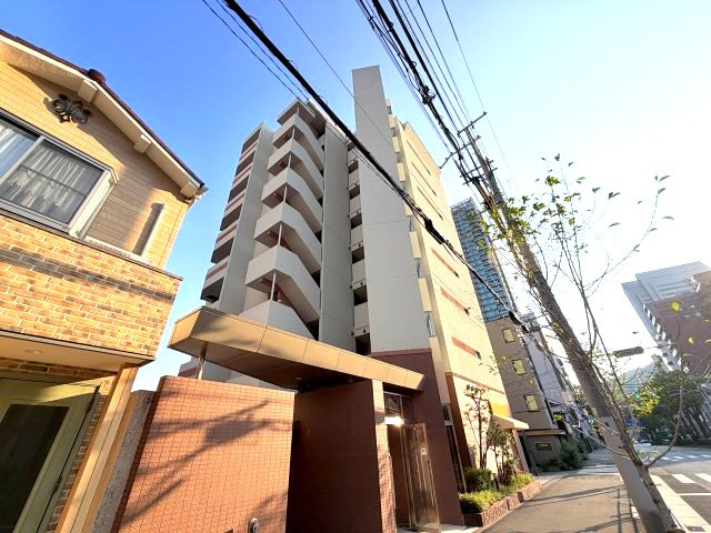 ベルフェリーク新神戸の外観