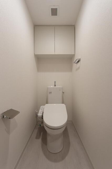 【トイレ】 | ※写真は同タイプ住戸です。