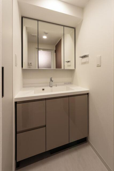 【洗面所】 | ※写真は同タイプ住戸です。