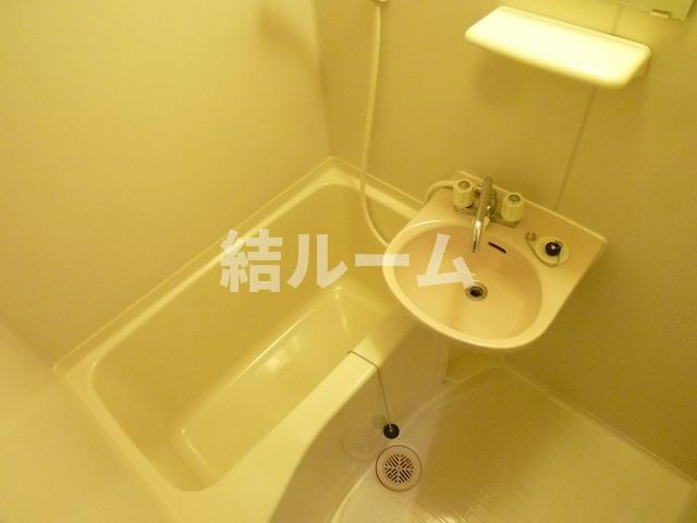 板橋区東新町１丁目の賃貸マンションの浴室