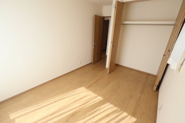 《仲介手数料無料》岩槻区南平野２丁目11-1新築一戸建てハートフルタウンの洋室