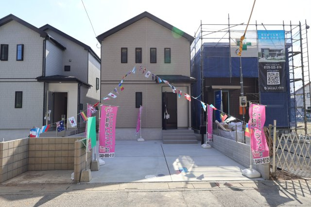 《仲介手数料無料》岩槻区南平野２丁目11-1新築一戸建てハートフルタウンの外観|撮影日 2026年10月15日 11:25 晴れ