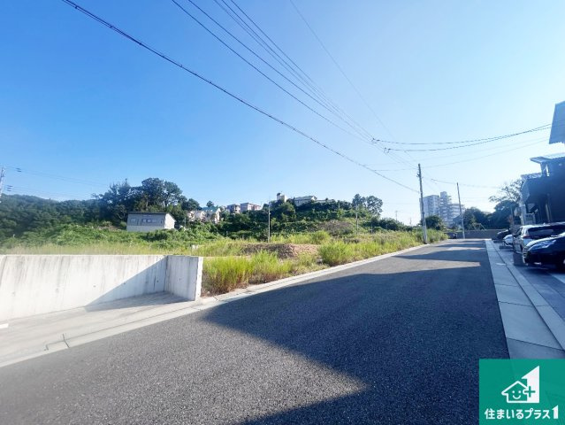 神戸市北区山の街　新築一戸建ての外観|周辺は落ち着いた街並みの住宅地！子育てがしやすい住環境です！まだ未完成ですが、現地でしかわからない事もございます。是非一度ご覧ください。