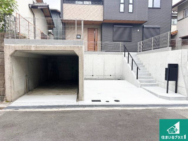 神戸市須磨区若草町　新築一戸建ての駐車場|駐車スペース！散水栓があるので、こまめに愛車を洗えます！