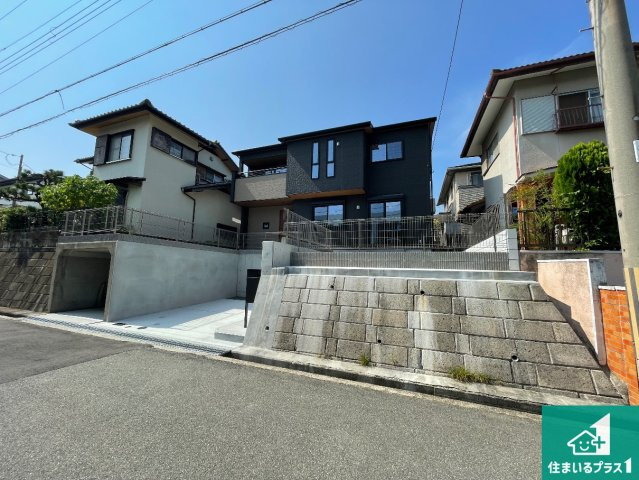 神戸市須磨区若草町　新築一戸建ての外観|お客様に長く安心して住んでいだだける事にこだわった家づくり！住んでからのアフターサービスにもしっかりと取り組んでいます！