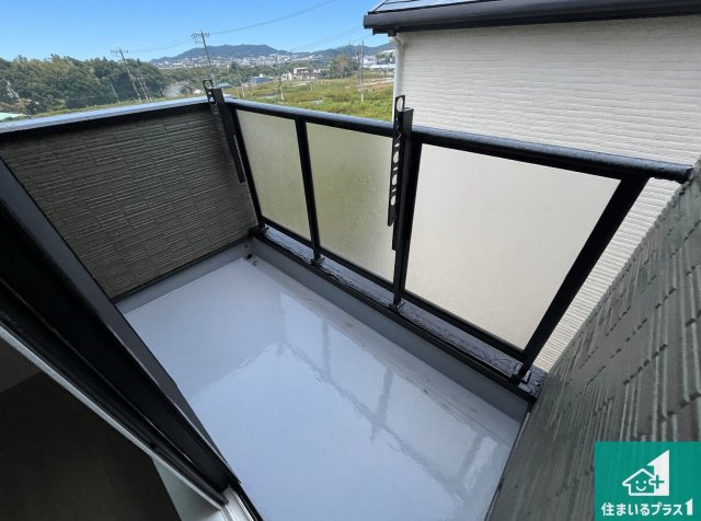 ■神戸市北区山の街　新築一戸建てのバルコニー|日当たりのよいバルコニー！お部屋が開放的に！