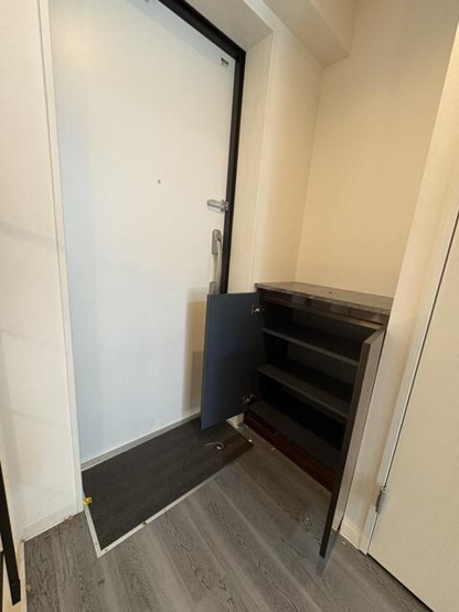 【玄関】 | Ｒｅｓｉｄｅｎｃｅ　Ｃａｒｉｔａｓ　Ｈａｔａｇａｙａ