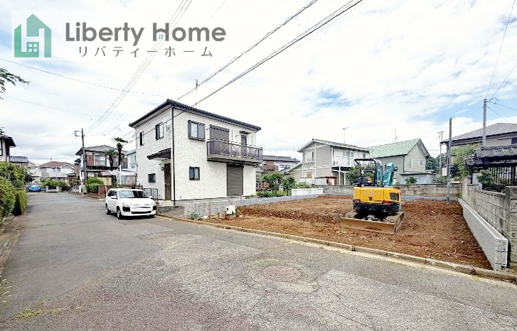 牛久市田宮町17期　新築戸建の前面道路含む現地写真