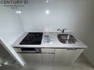 背面キッチンで収納豊富なシステムキッチン