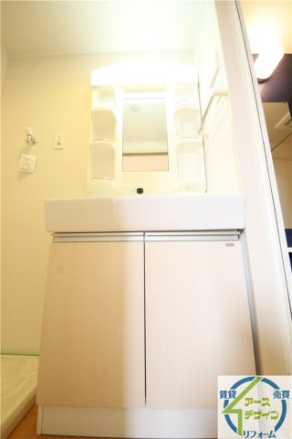 Pine　Valley　弐番館の独立洗面台|※類似部屋