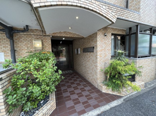 Billion hills　東園田（旧　園田大松ハイツ）のエントランス
