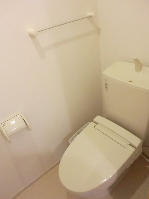 温水洗浄便座付きです！