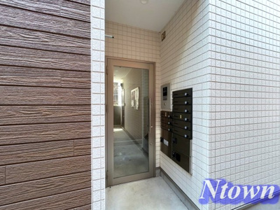 【エントランス】 | Taste中村公園 | 建物の内部です
