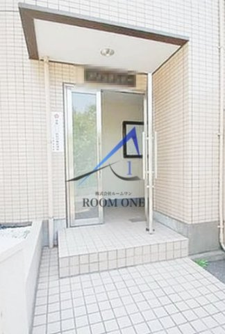 メゾンアンパーのエントランス|エントランスです。