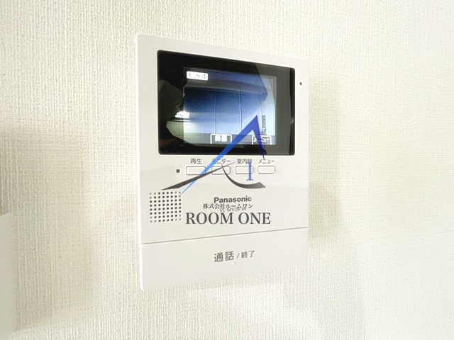 メゾンアンパーのセキュリティ|モニター付きインターホンです。