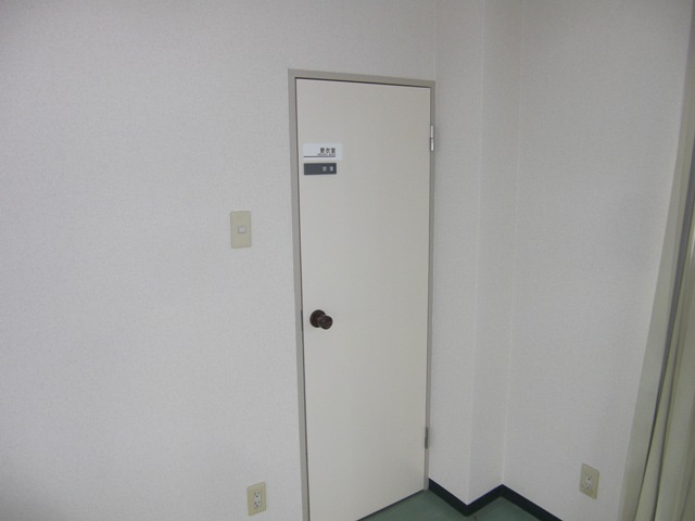 オチアイビルの内装