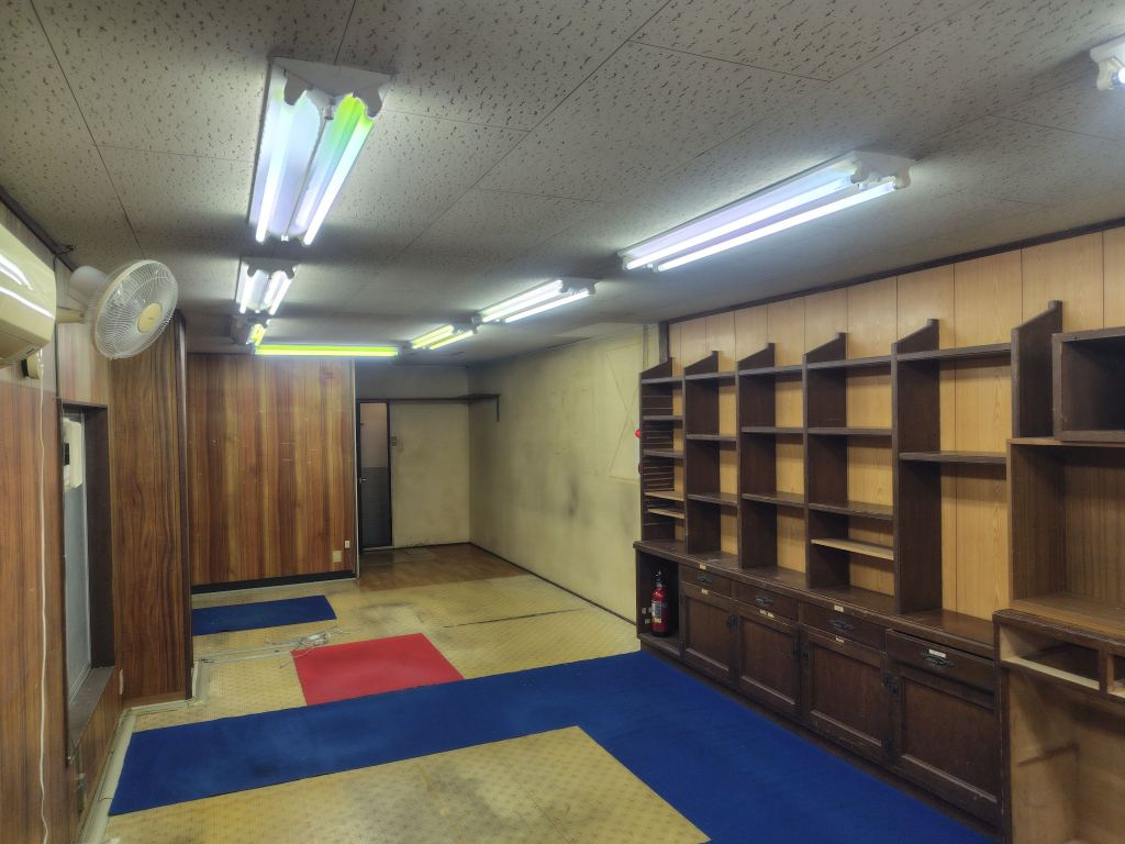北野町 山麓ハイツ1F 店舗/事務所のロビー