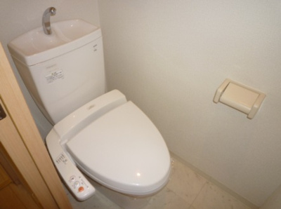 【トイレ】 | ヴェルデュールラディエ | ※反転タイプのお部屋の写真