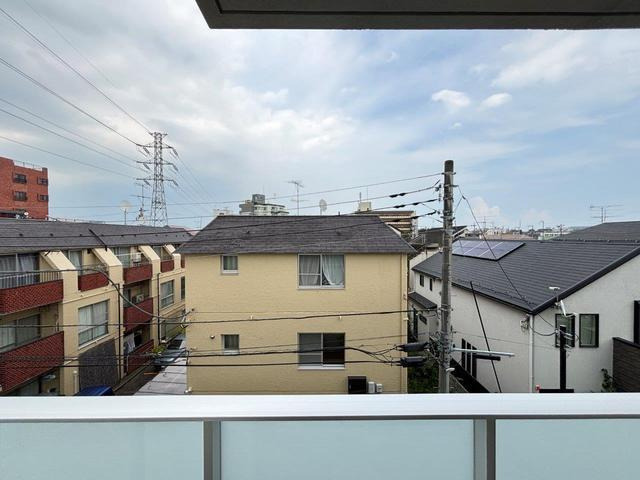 ルフォンリヴェント杉並永福のバルコニー|暖かな日差しのふりそそぐバルコニー