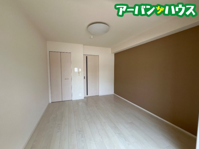 レジデンスアイリス医大南の居間・リビング