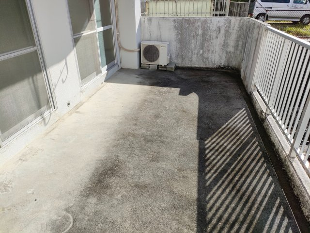 カレッジサイド平安の駐車場
