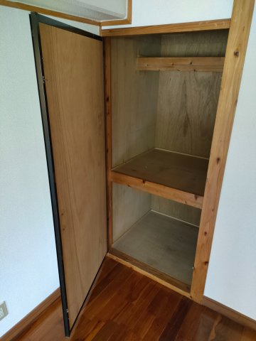 カレッジサイド平安の収納
