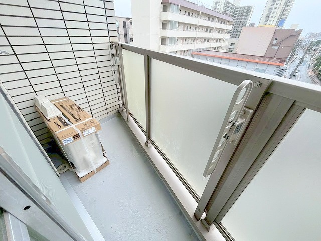 ハイツ上新小松のバルコニー
