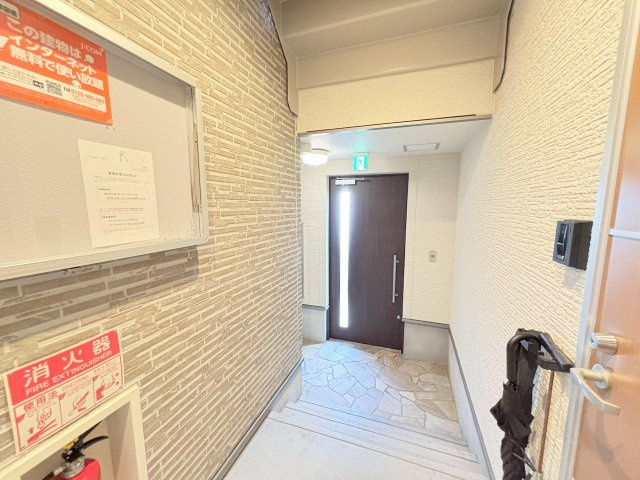 フジパレス瑞光三丁目のエントランス