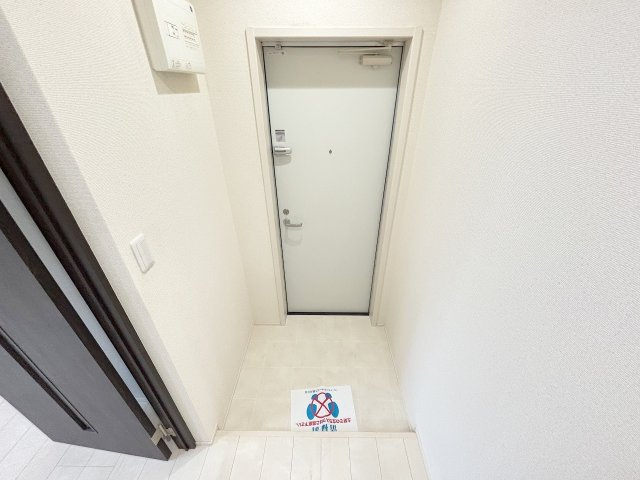 フジパレス瑞光三丁目の玄関