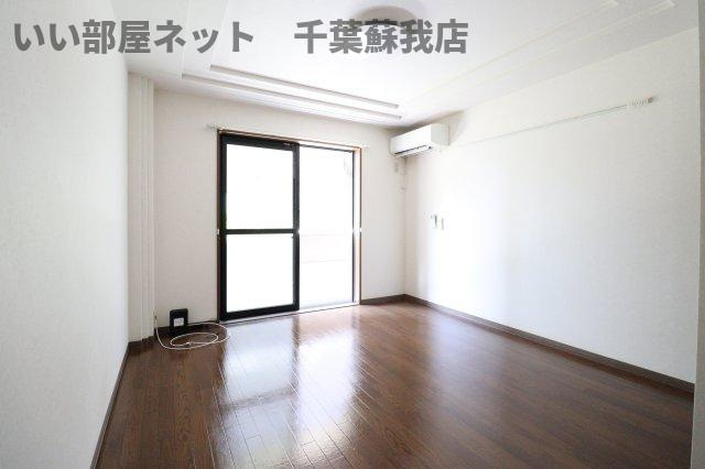 パールハイツ蘇我Ⅱの居間・リビング|ゆったり過ごせる居間です