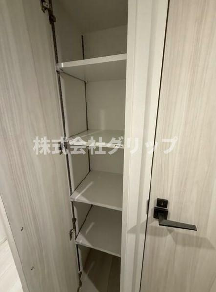 横浜市中区長者町４丁目の賃貸マンションの収納