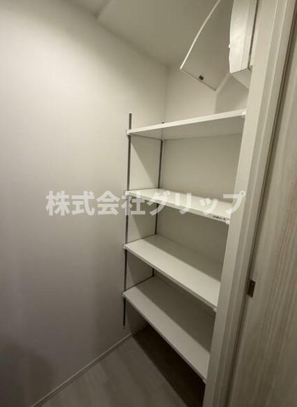 横浜市中区長者町４丁目の賃貸マンションの収納