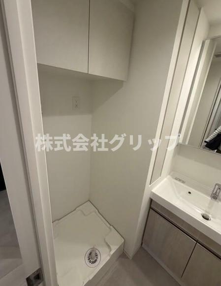 横浜市中区長者町４丁目の賃貸マンションの洗面所