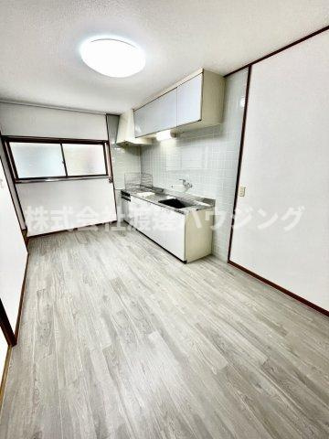六万寺町貸家の居間・リビング