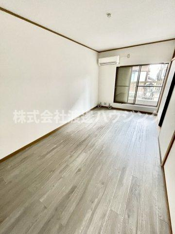 六万寺町貸家の寝室