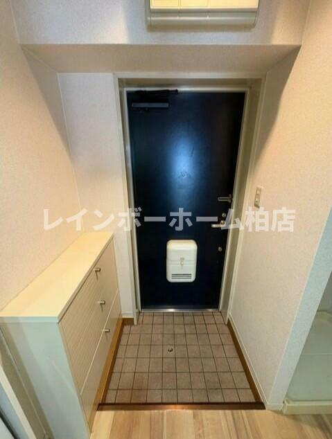 特典：仲介手数料が無料です!!の玄関|シューズボックスがあります
