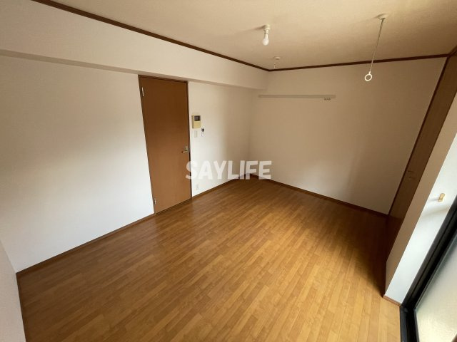 メゾン共立通の内装