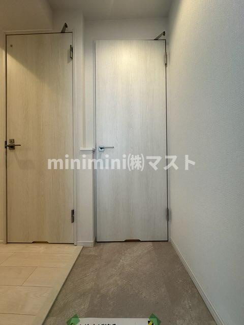 スプランディッド玉造の玄関