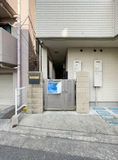 【エントランス】
