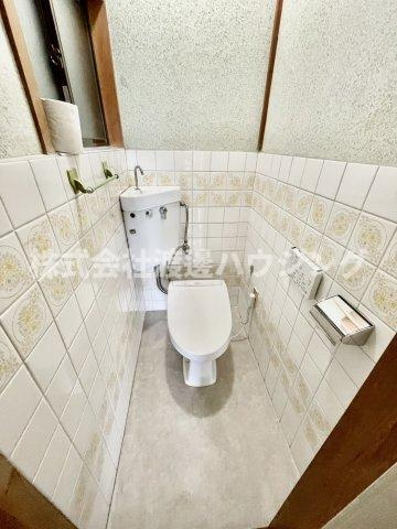 元町2丁目貸家のトイレ